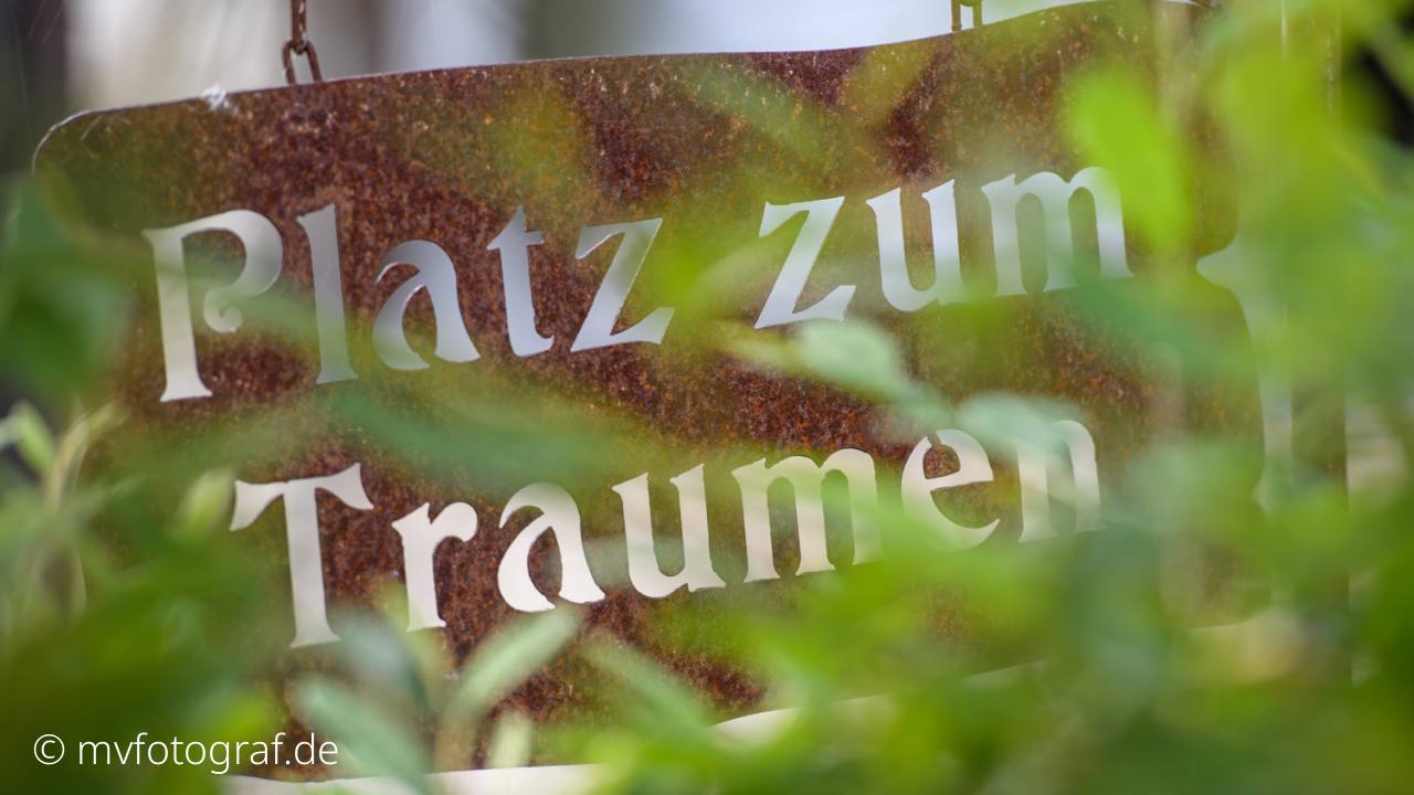 rostiges Schild Platz zum Träumen